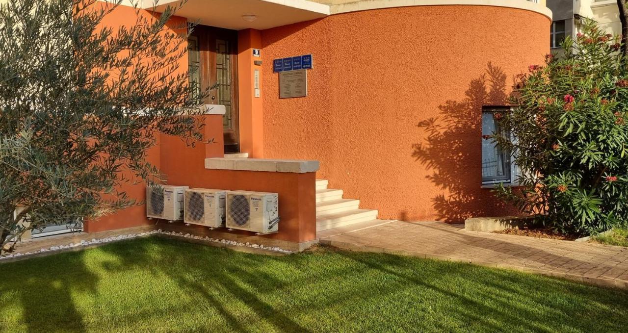 Apartments Suzy Split Luaran gambar