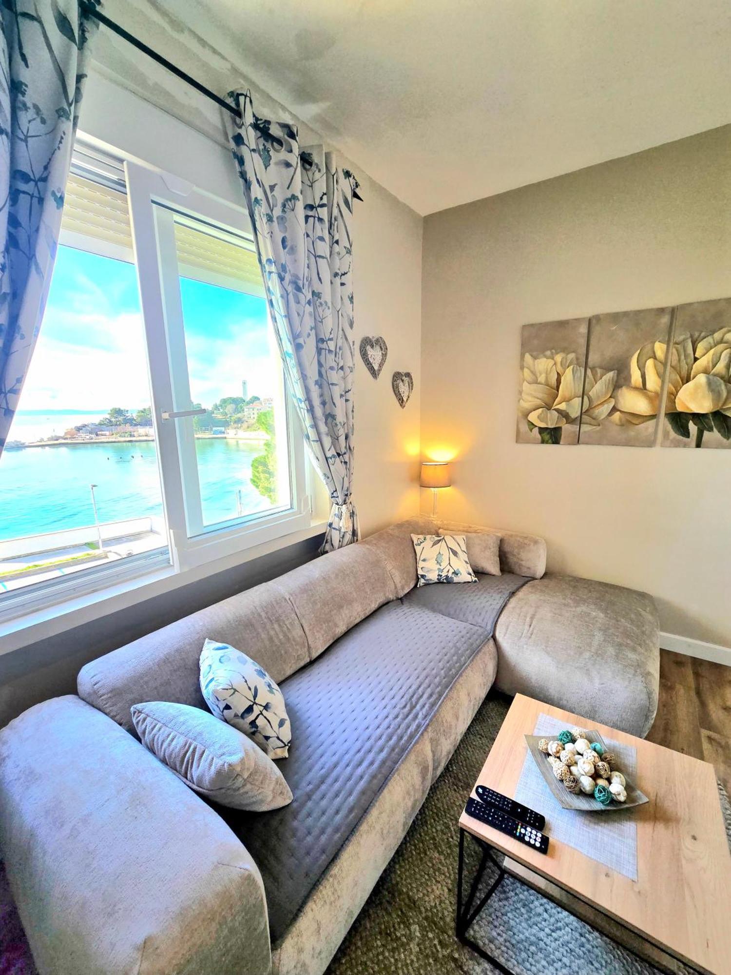 Apartments Suzy Split Luaran gambar