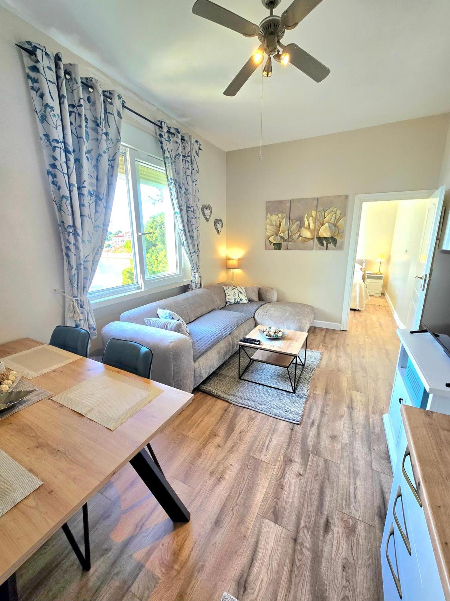 Apartments Suzy Split Luaran gambar