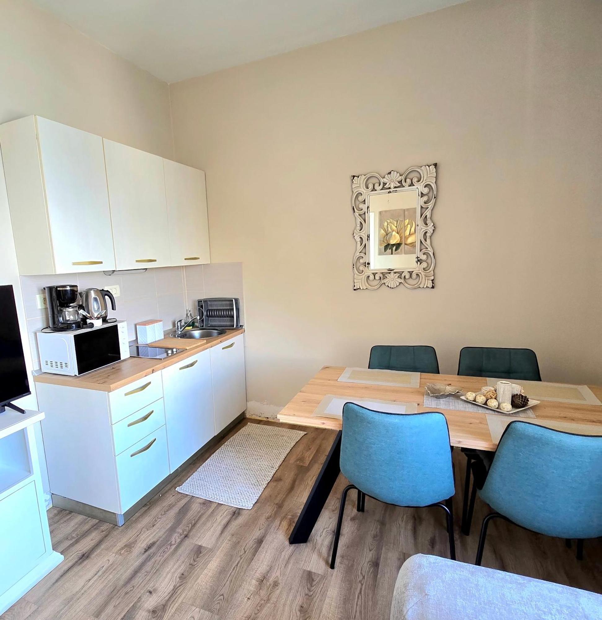Apartments Suzy Split Luaran gambar