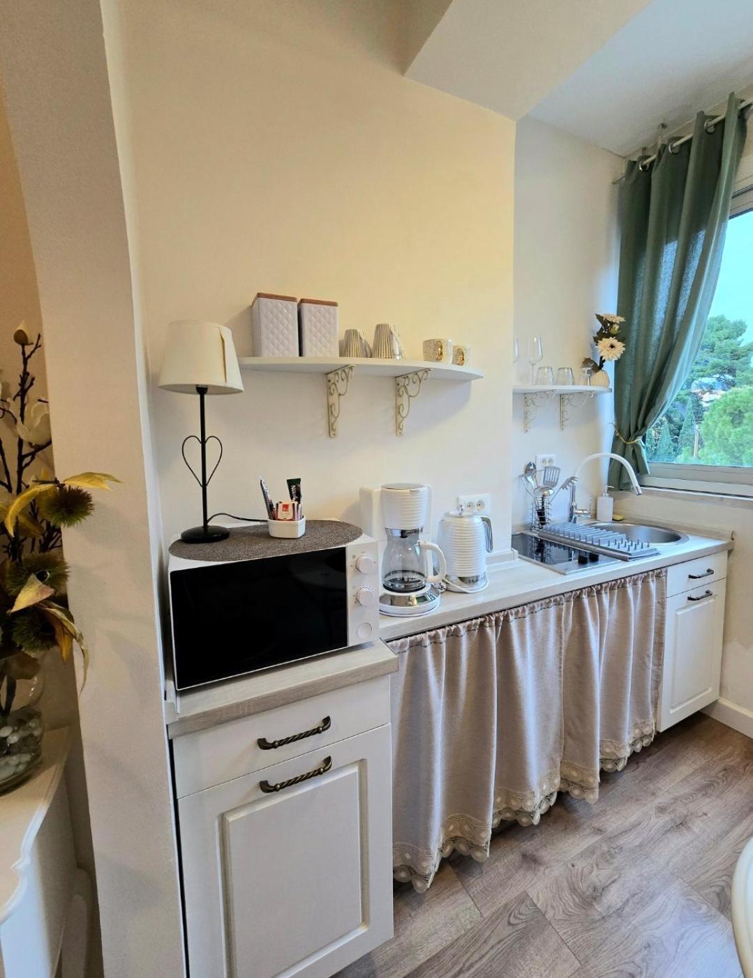 Apartments Suzy Split Luaran gambar